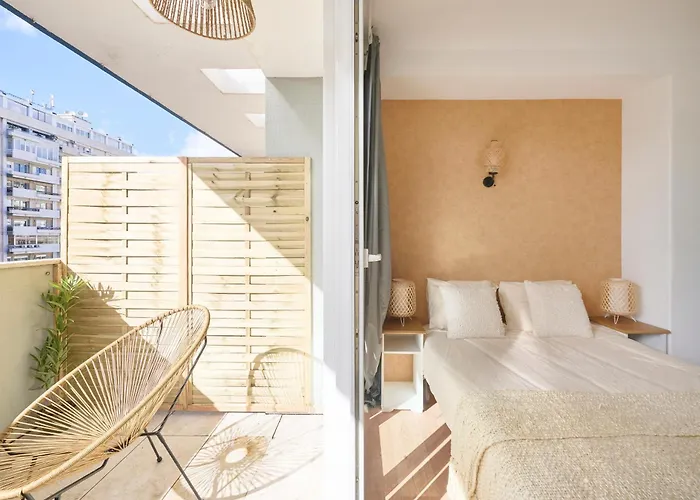 Sunny With Private Balcony * Lissabon